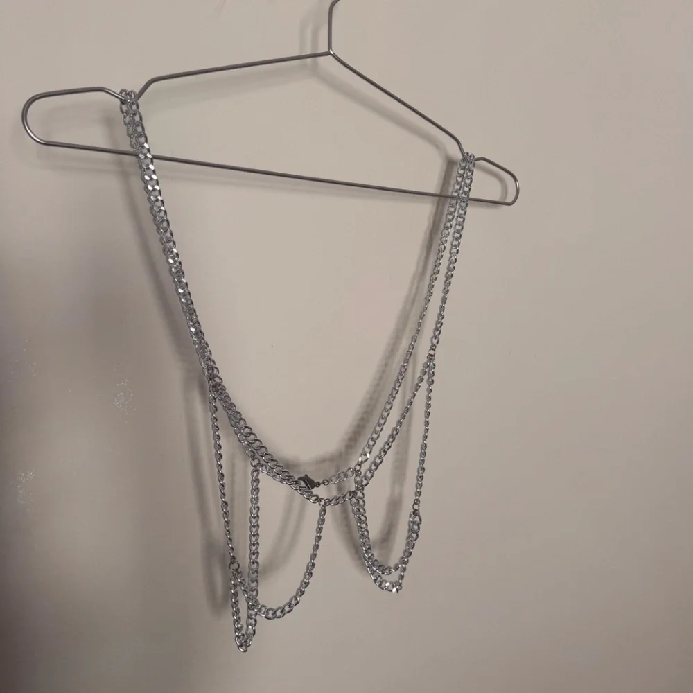 Chain Bra - Picture 3 of 4